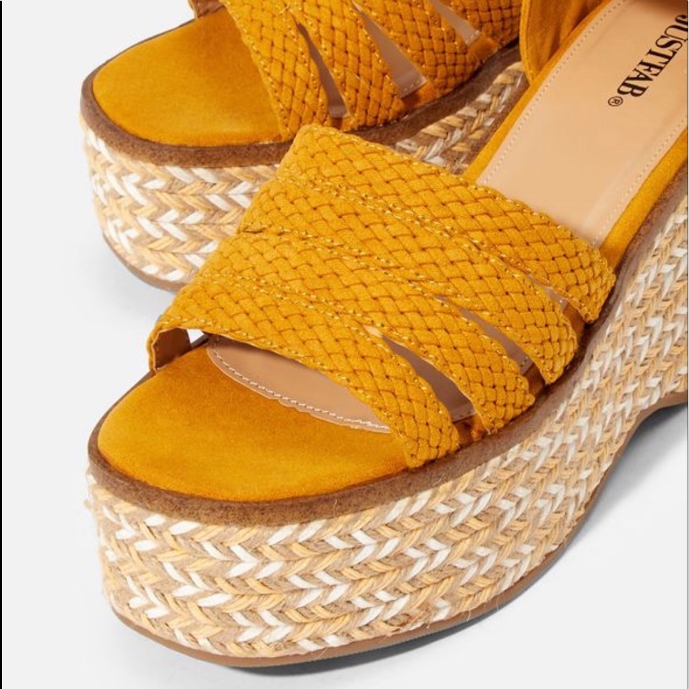 NWT Just Fab Retro Vibes Wedges. 7.5. Saffron